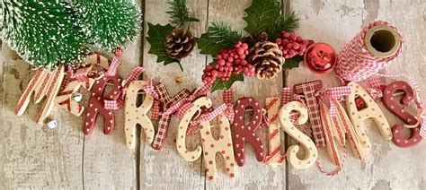 Merry Christmas Garland image 1